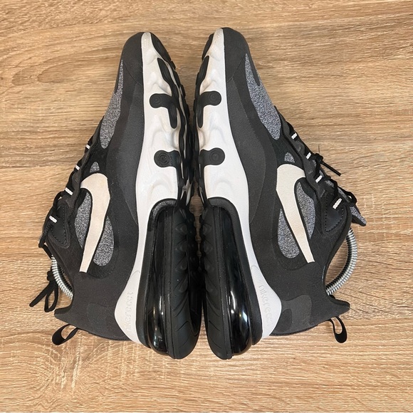 Nike Air Max 270 React Black White Running Shoes Women’s Size 9 - Picture 4 of 7
